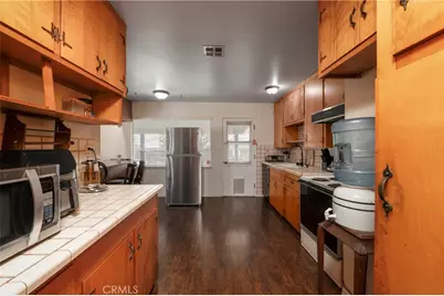 8841 California, Riverside, CA 92503 - Photo 9
