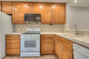 700 E Lake Dr, Orange, CA 92866 - Photo 19