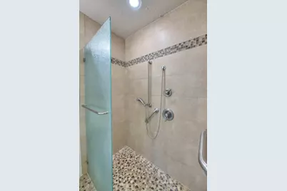 700 E Lake Drive #7, Orange, CA 92866 - Photo 31