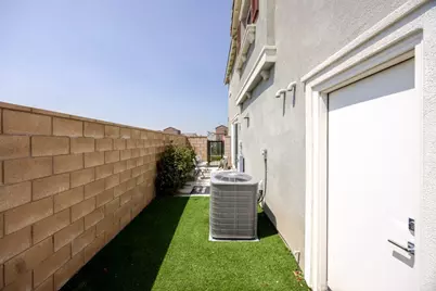 16125 Gelato Court #3, Fontana, CA 92336 - Photo 27