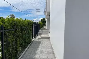 11451 W Victory Blvd, North Hollywood, CA 91606 - Photo 11