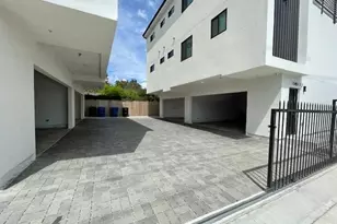 11451 W Victory Blvd, North Hollywood, CA 91606 - Photo 7