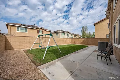 7982 Sea Salt Avenue, Fontana, CA 92336 - Photo 31