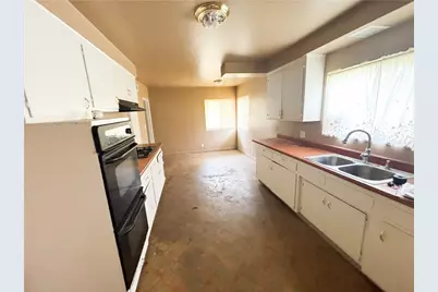 206 E Fig Avenue, Monrovia, CA 91016 - Photo 11