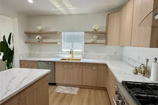 4207 S Van Ness Ave, Los Angeles, CA 90062 - Photo 11