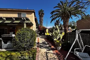 1045 Amarillo Ct, Riverside, CA 92501 - Photo 13