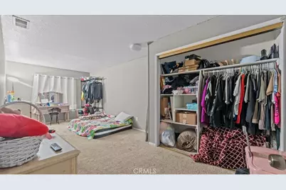15711 Garnet, Victorville, CA 92394 - Photo 13
