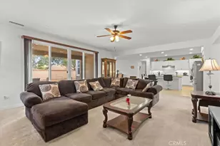 35160 Mahogany Glen Dr, Winchester, CA 92596 - Photo 9