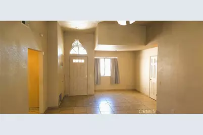 38053 Pinion Court, Palmdale, CA 93552 - Photo 7