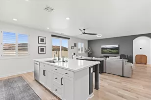 10768 Stacy Cir, Yucaipa, CA 92399 - Photo 13