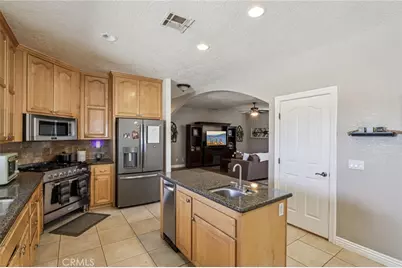 8294 Aster Road, Oak Hills, CA 92344 - Photo 21