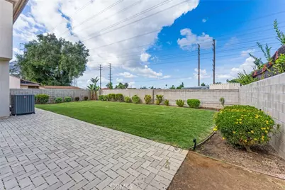 5559 N Burton Avenue, San Gabriel, CA 91776 - Photo 21