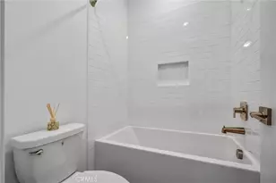 9602 Daybreak Dr, Huntington Beach, CA 92646 - Photo 39