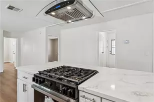 929 E Foothill Blvd, Upland, CA 91786 - Photo 13