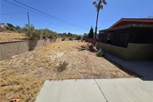 57468 Sierra, Yucca Valley, CA 92284 - Photo 23
