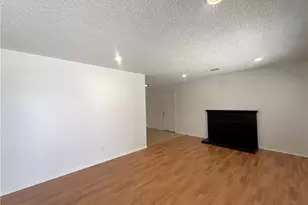 490 Avignon Ct, Riverside, CA 92501 - Photo 3