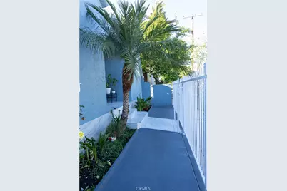 8205 Stanford, Los Angeles, CA 90001 - Photo 17