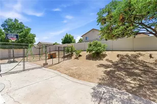 12419 Ojo Caliente, Victorville, CA 92392 - Photo 31
