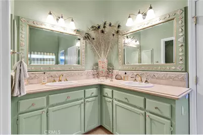 8828 Vincent Court, Oak Hills, CA 92344 - Photo 39