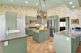 8828 Vincent Ct, Oak Hills, CA 92344 - Photo 17