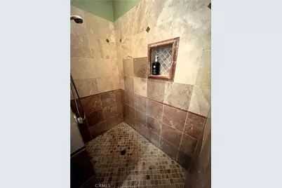8828 Vincent Court, Oak Hills, CA 92344 - Photo 33