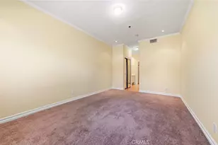 300 N El Molino Ave, Pasadena, CA 91101 - Photo 21
