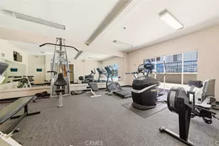 300 N El Molino Ave, Pasadena, CA 91101 - Photo 35