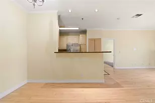 300 N El Molino Ave, Pasadena, CA 91101 - Photo 13