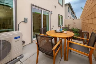 8183 Amerena Wy, Fontana, CA 92335 - Photo 17