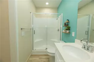 8183 Amerena Wy, Fontana, CA 92335 - Photo 37