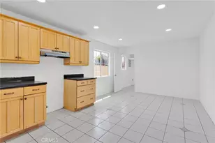 348 W 83rd St, Los Angeles, CA 90003 - Photo 11