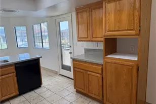 17835 Rancho Bonita, Victorville, CA 92395 - Photo 9