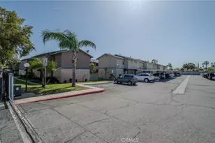 9240 8D Date St, Fontana, CA 92335 - Photo 19