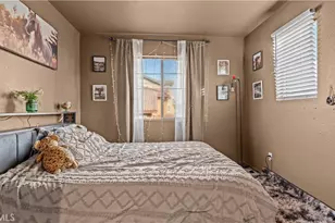 26259 Douglass Union, Murrieta, CA 92563 - Photo 17