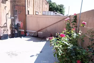 9010 Newport, Fontana, CA 92335 - Photo 23
