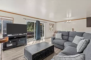 31347 Circle View Dr, Running Springs, CA 92382 - Photo 9