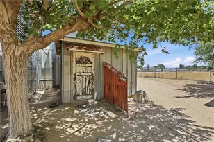 8585 Hickory, Hesperia, CA 92345 - Photo 27
