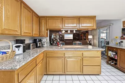8585 Hickory, Hesperia, CA 92345 - Photo 15