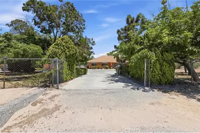 8585 Hickory, Hesperia, CA 92345 - Photo 33