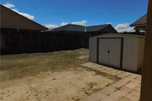 20863 W West Lake, California City, CA 93505 - Photo 19