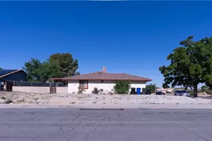 16979 Cherry Hill Dr, Victorville, CA 92395 - Photo 3