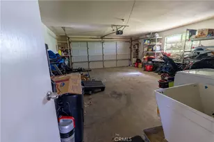 16979 Cherry Hill Dr, Victorville, CA 92395 - Photo 9