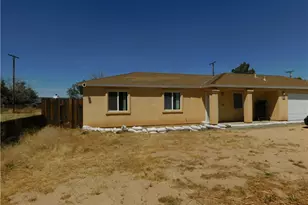 9037 S Loop, California City, CA 93505 - Photo 13