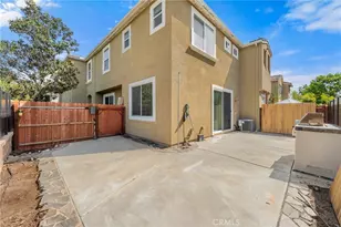 27425 Gentlebrook Ct, Murrieta, CA 92562 - Photo 35