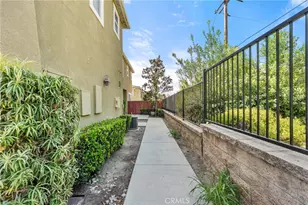 27425 Gentlebrook Ct, Murrieta, CA 92562 - Photo 37