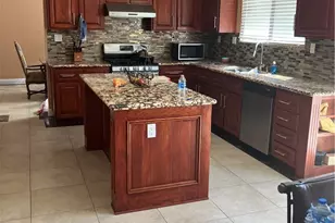 11968 Taylor Ct, Victorville, CA 92392 - Photo 3