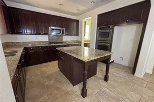 27404 Desert Willow St, Murrieta, CA 92562 - Photo 7