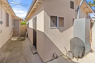 2455 Glencoe Ave, Venice, CA 90291 - Photo 23