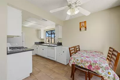 1251 S Meadow #120, Colton, CA 92324 - Photo 11