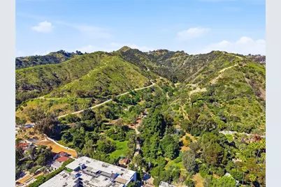 1735 N Fuller Ave #330, Los Angeles, CA 90046 - Photo 45